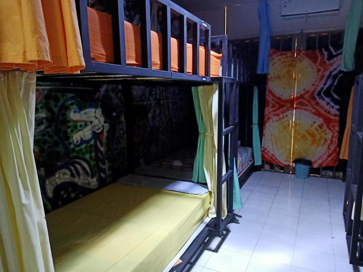 Deoplet Homestay & Gallery Yogyakarta Exterior foto